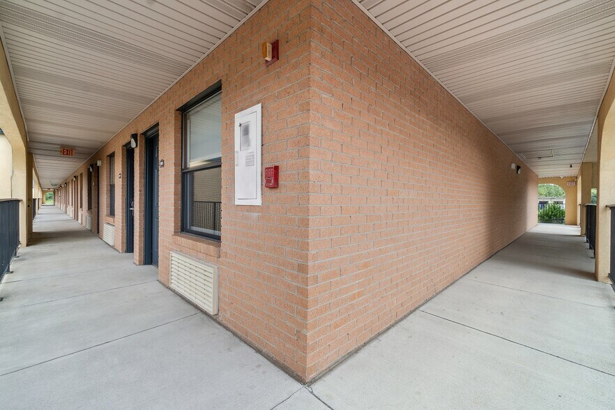 More Photos Of 107 Princeton Blvd, Adairsville Hotel For Sale