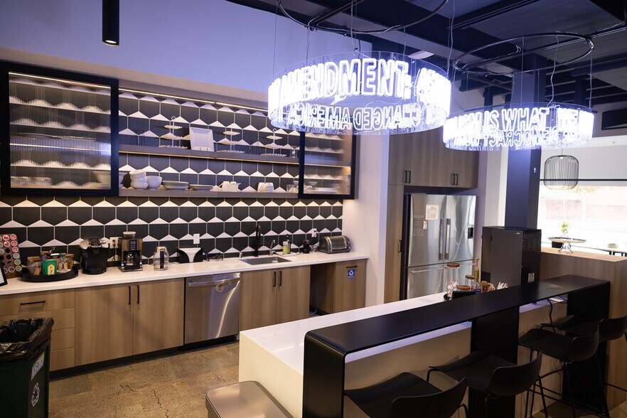 More Photos Of 416 B St, Santa Rosa Office For Sale