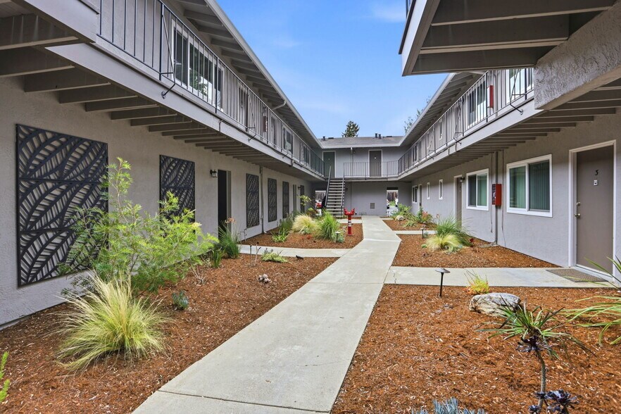 More Photos Of 239 Easy St, Mountain View Apartments For Sale