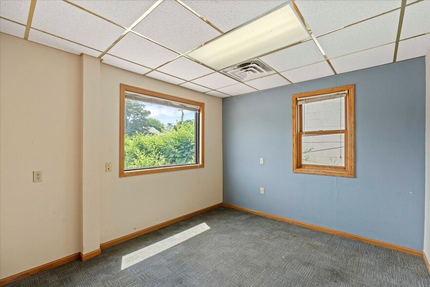 More Photos Of 200 & 204 W Main St, Waunakee Storefront Retail Residential For Sale