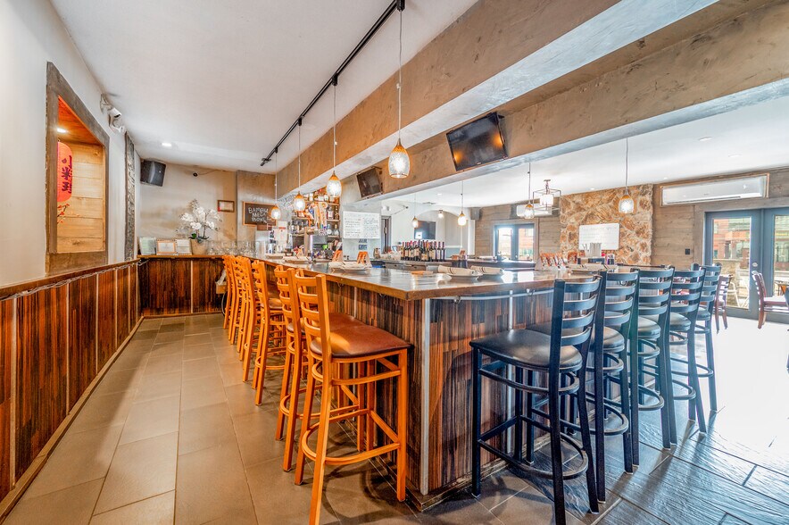 More Photos Of 39 Lake Avenue Ext, Danbury Freestanding For Lease