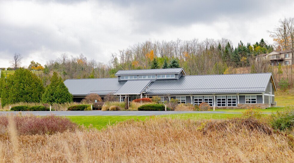 Primary Photo Of 2940 Parkview Dr, Petoskey Office For Sale