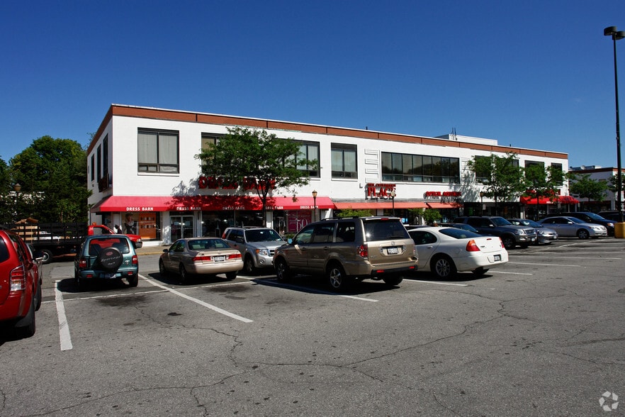 More Photos Of 61-18 190th St, Fresh Meadows General Retail For Sale