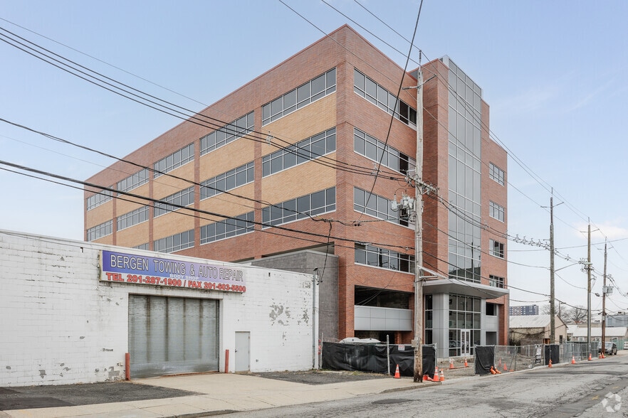 More Photos Of 200 Atlantic St, Hackensack Medical For Lease