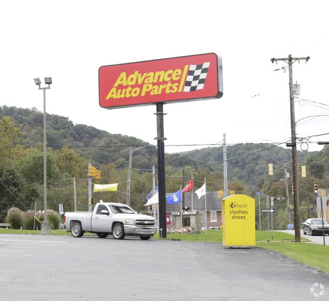 More Photos Of 5700 Smithfield St, Mckeesport Freestanding For Lease