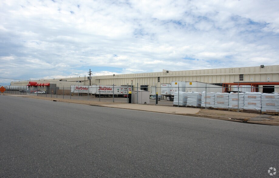 More Photos Of 11275 E 40th Ave, Denver Warehouse For Lease