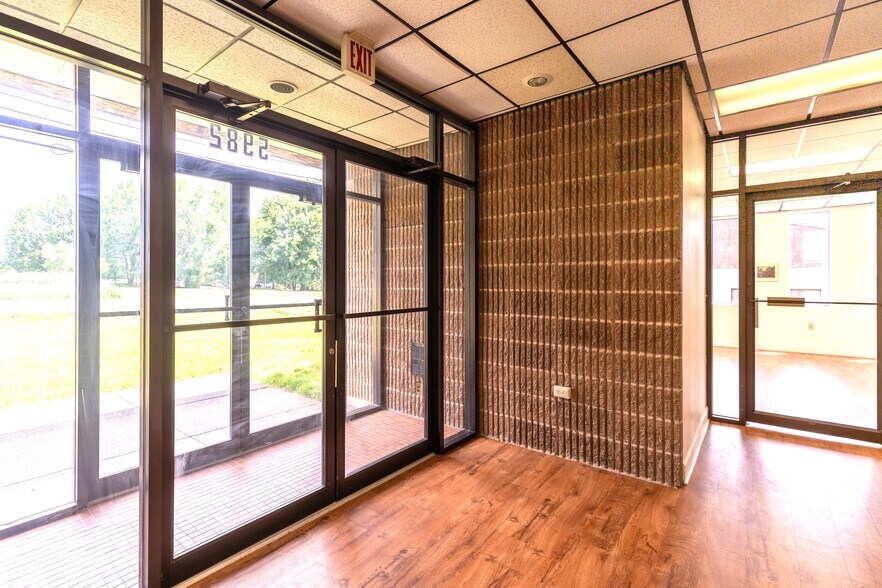 More Photos Of 5982 E Molloy Rd, Mattydale Medical For Sale