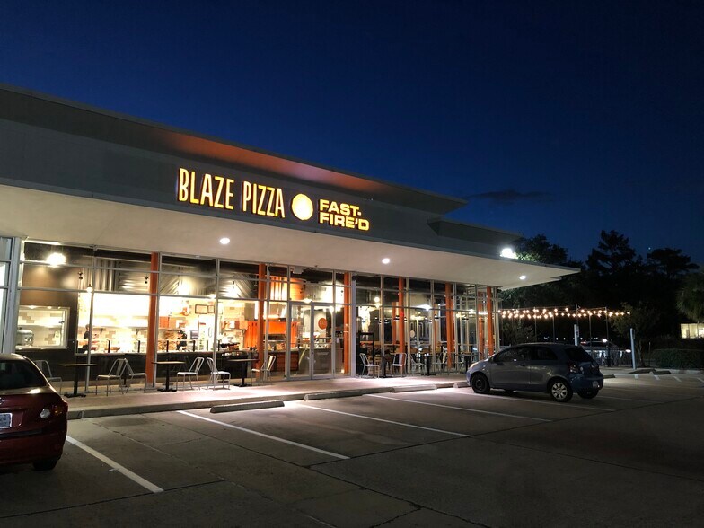 More Photos Of 1501-1549 W Bay Area Blvd, Webster Unknown For Lease