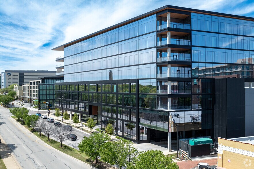 More Photos Of 3230 Camp Bowie Blvd, Fort Worth Office For Lease