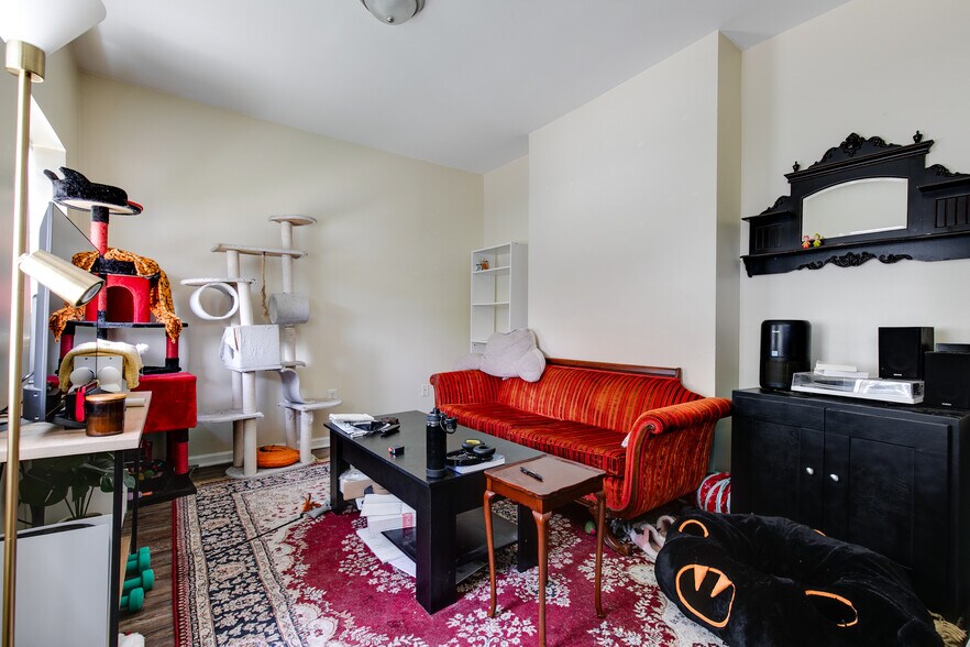 More Photos Of 1908 Parkwood Ave, Richmond Apartments For Sale