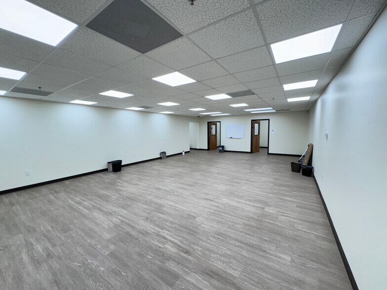 More Photos Of 655 10th St, Cedartown Warehouse For Sale