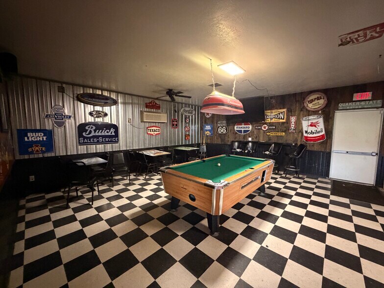 More Photos Of 4700 41st St, Sioux City Restaurant For Sale