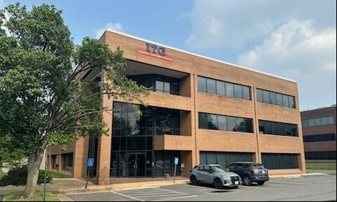 More Photos Of 2745 Hartland Rd, Falls Church Office For Sale