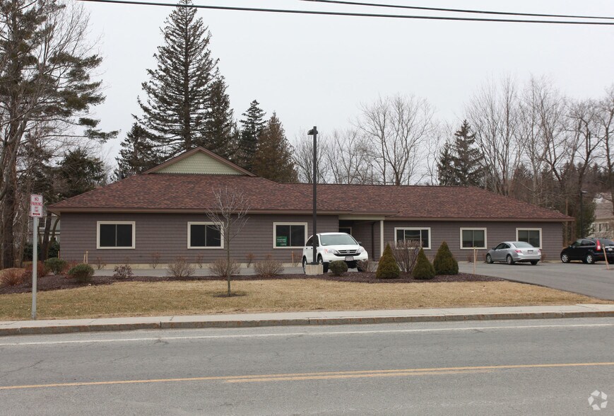 More Photos Of 375-377 Main St, Williamstown Office For Lease