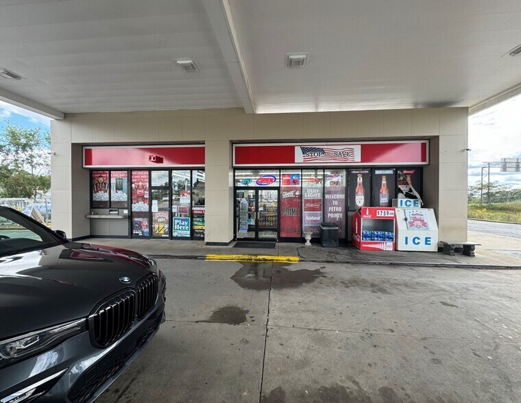 More Photos Of 1823 John B White Sr Blvd, Spartanburg Convenience Store For Sale