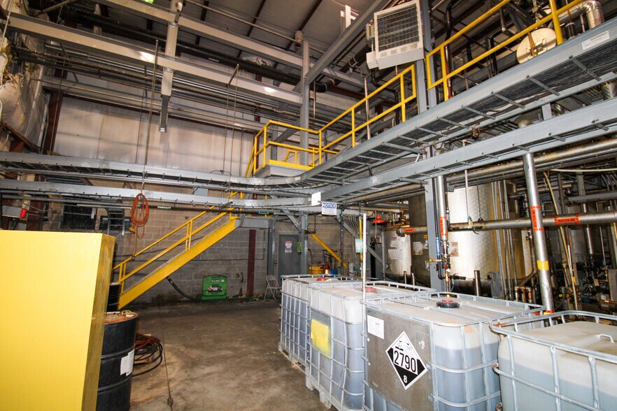 More Photos Of 5640 44th Ave S, Clinton Industrial For Sale
