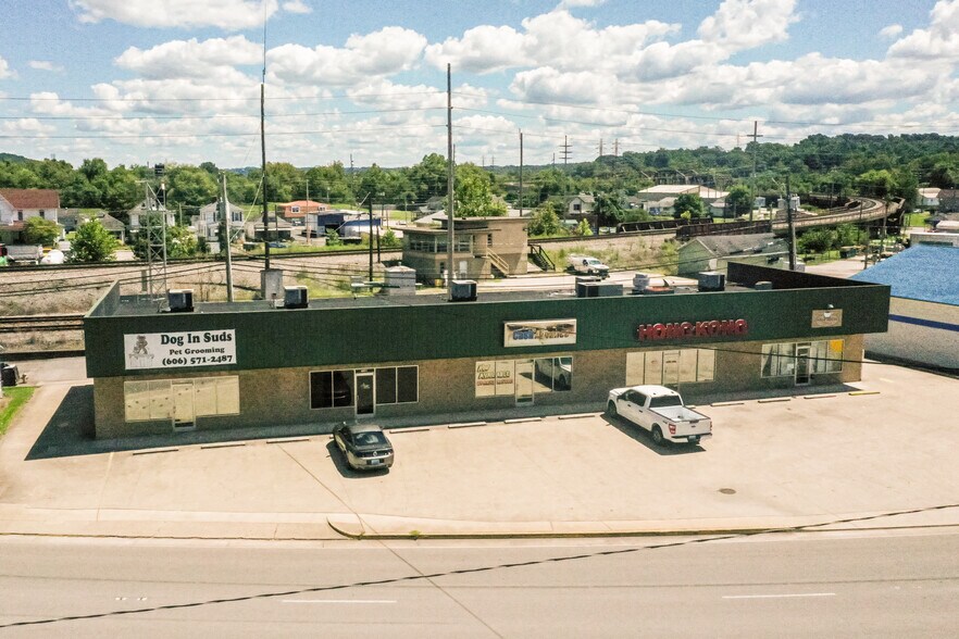 More Photos Of 3333 Louisa St, Catlettsburg Freestanding For Lease