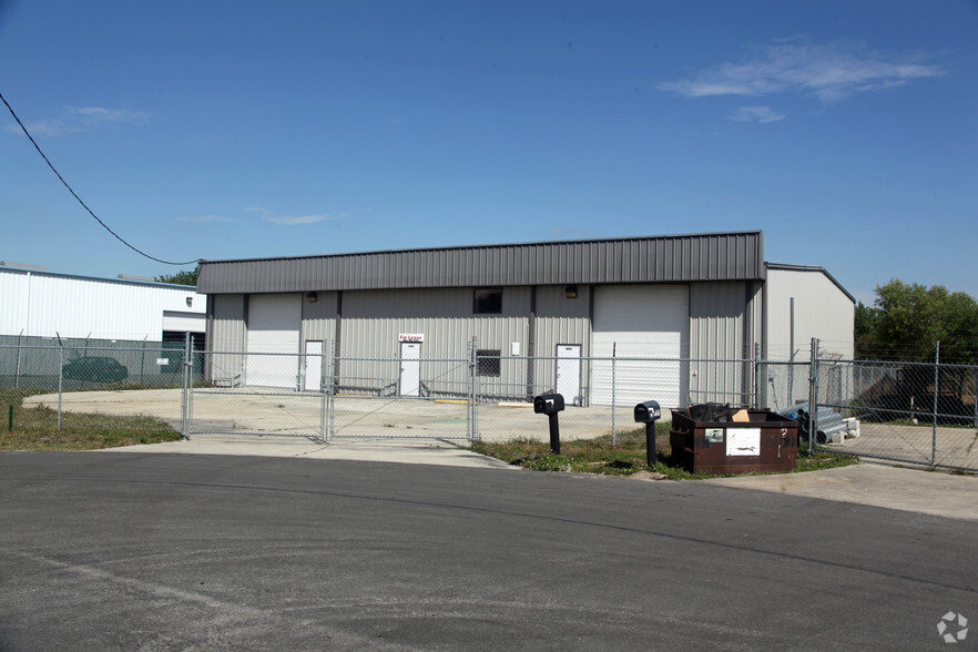 Primary Photo Of 4457-4459 Holden Rd, Lakeland Warehouse For Sale