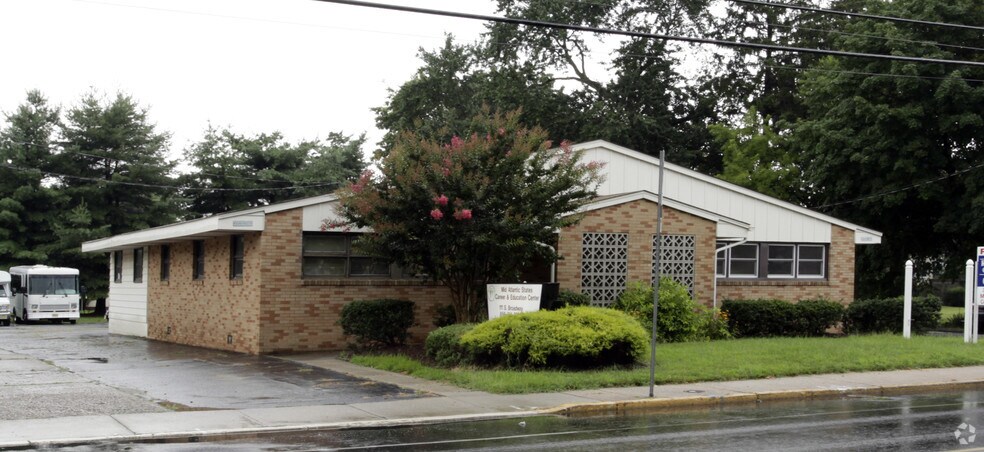 More Photos Of 111 S Broadway, Pennsville Office For Sale