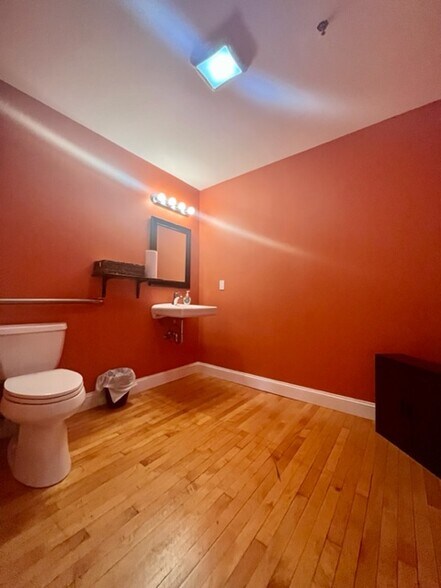 More Photos Of 24 Cambridge St, Charlestown Loft Creative Space For Sale