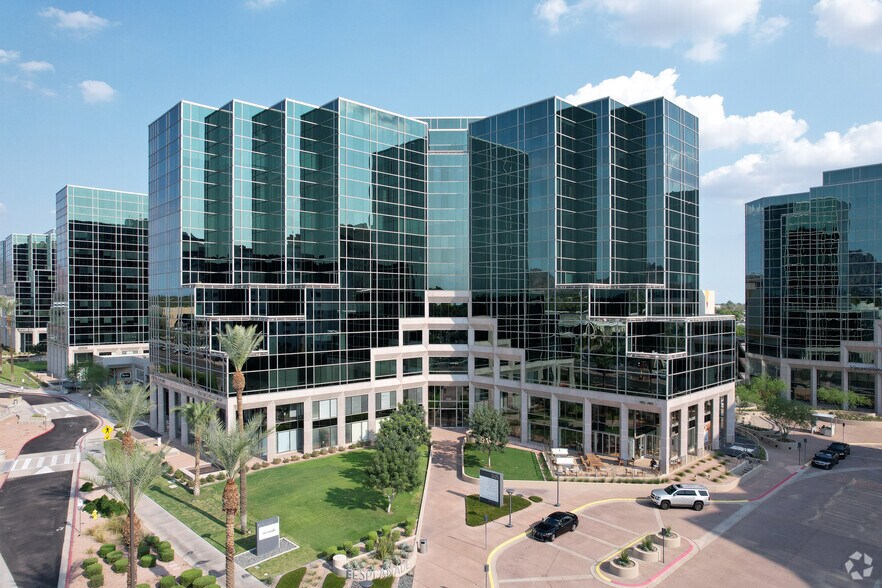 More Photos Of 2425 E Camelback Rd, Phoenix Office For Lease