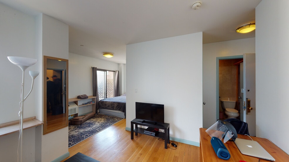 More Photos Of 518 Meeker Ave, Brooklyn Apartments For Sale