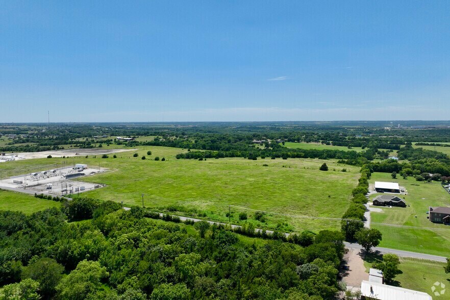 More Photos Of 4732 Bennett Rd, Howe Unknown For Lease