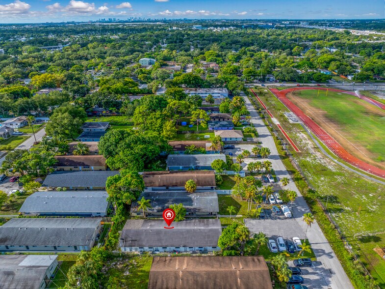 More Photos Of 700-704 SW 16th Ave, Fort Lauderdale Apartments For Sale