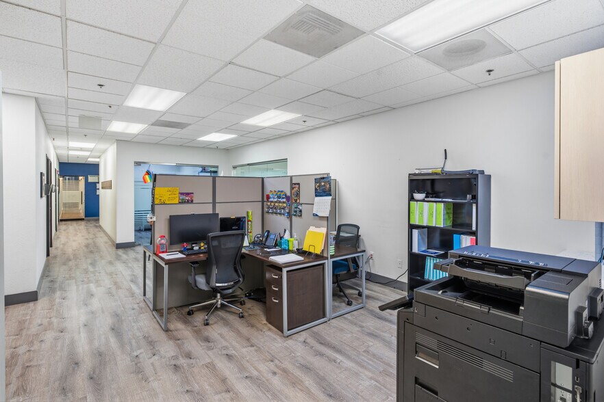 More Photos Of 3087 E Warm Springs Rd, Las Vegas Office For Sale