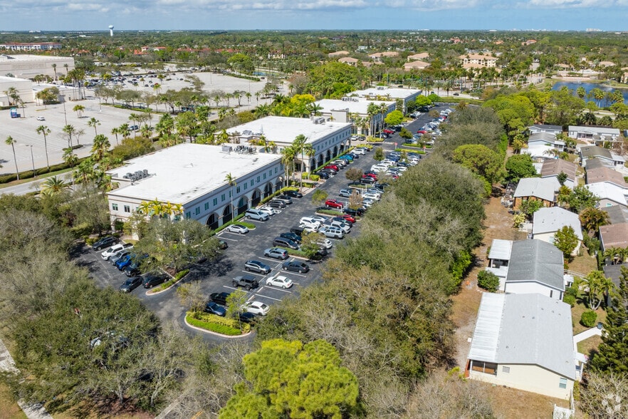 More Photos Of 11621 Kew Gardens Ave, Palm Beach Gardens Medical For Lease
