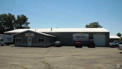 More Photos Of 3410 SW Chicago Dr, Grandville Warehouse For Lease