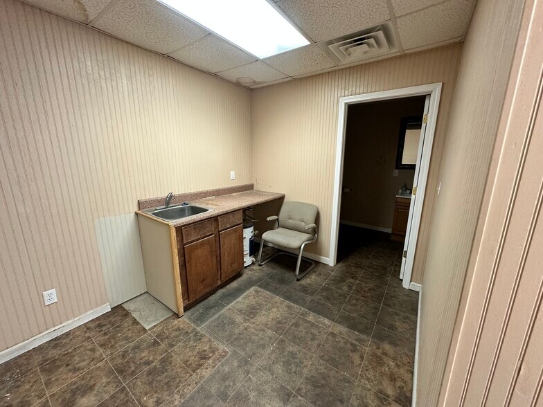 More Photos Of 5019 Char-Augusta Rd, Bamberg Warehouse For Sale