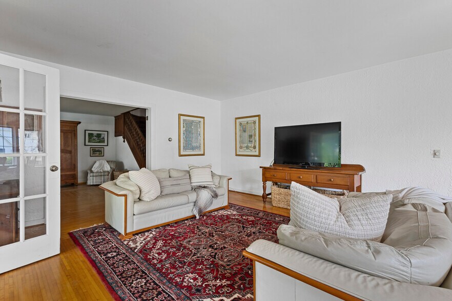 More Photos Of 540 North St, Green Lake Storefront Retail Residential For Sale