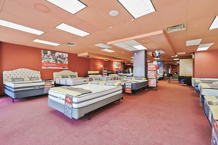 More Photos Of 3538 Junction Blvd, Corona Apartments For Sale