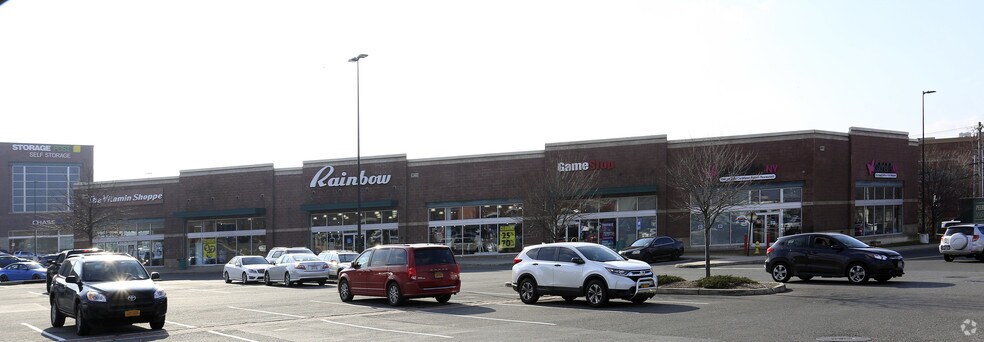 More Photos Of 4785 Boston Post Rd, Pelham Unknown For Lease