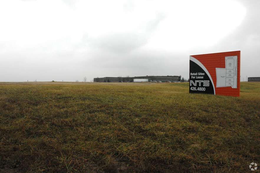 Primary Photo Of Bluegrass Parkway & Campus Pl, Louisville Land For Sale