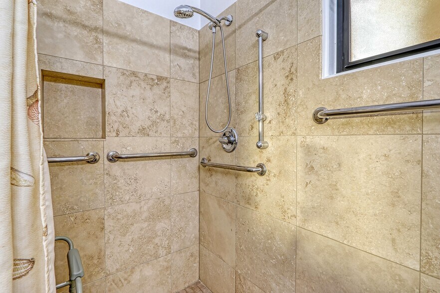 More Photos Of 26808 N 24th Ave, Phoenix Assisted Living For Sale