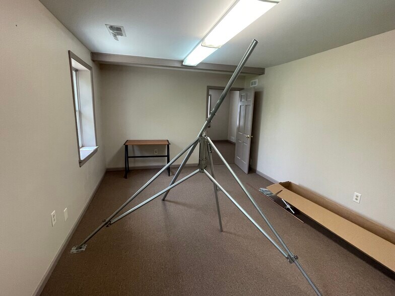 More Photos Of 51 US 206, Augusta Light Manufacturing For Lease