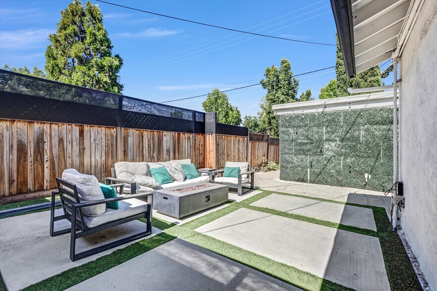 More Photos Of 6512 Coldwater Canyon Ave, Valley Glen Apartments For Sale