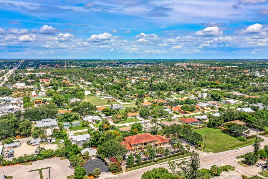 More Photos Of 28089 Vanderbilt Dr, Bonita Springs Office For Lease
