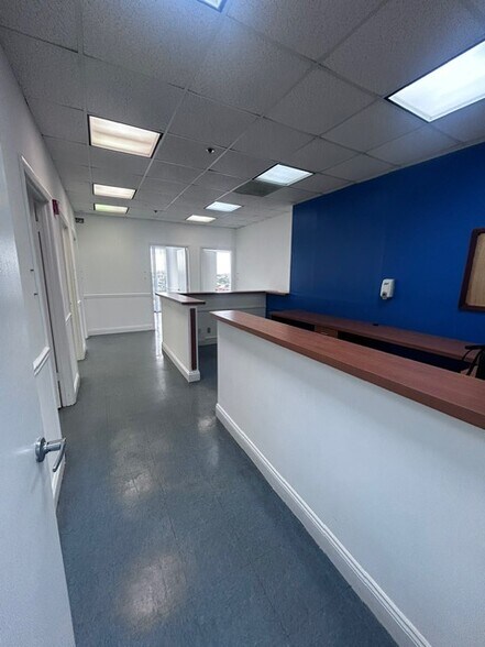 More Photos Of 900 W 49th St, Hialeah Medical For Lease