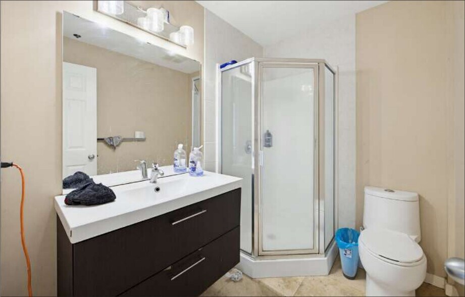 More Photos Of 13176 Lilley Dr, Maple Ridge Warehouse For Sale