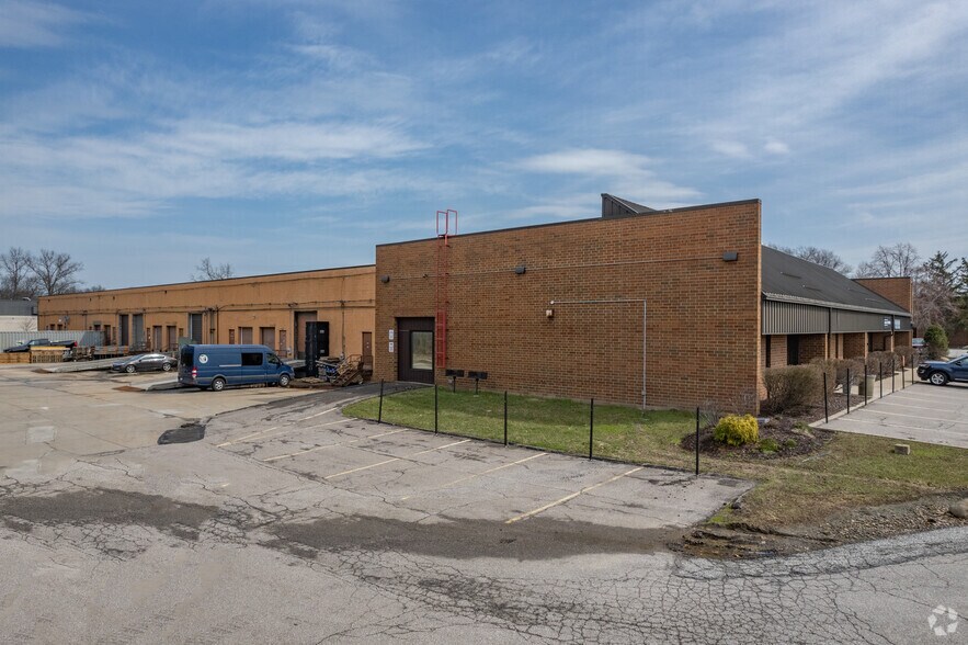 More Photos Of 29313 Clemens Rd, Westlake Light Manufacturing For Lease