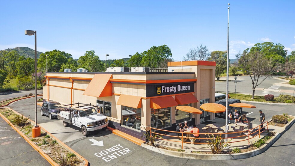 More Photos Of 1135 Lakeport Blvd, Lakeport Fast Food For Sale