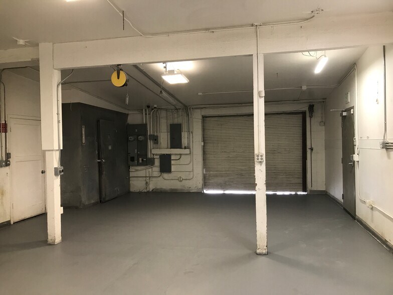 More Photos Of 6613 Hollis St, Emeryville Flex For Sale