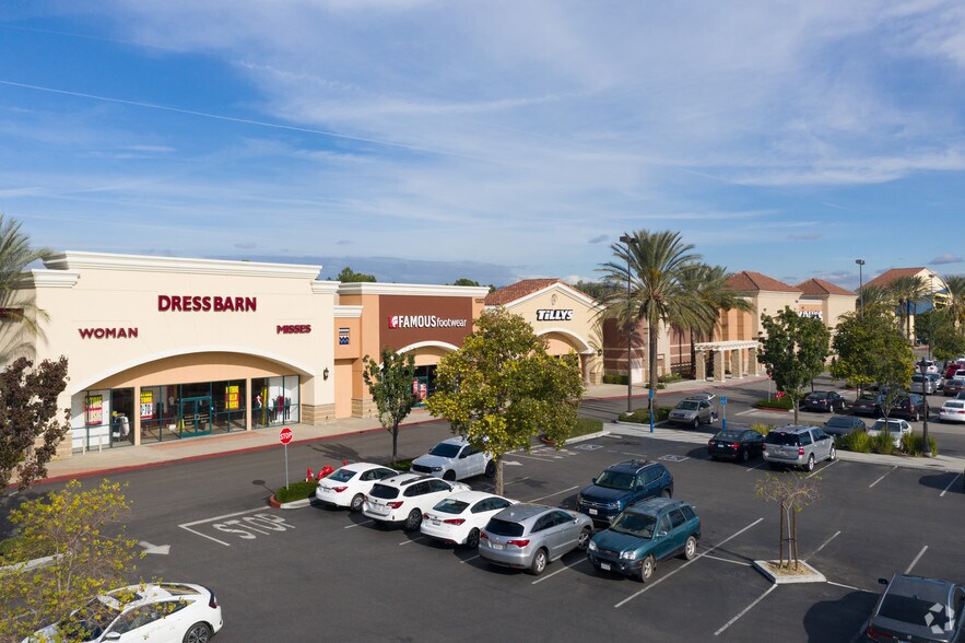 More Photos Of 12239-12571 Limonite Ave, Eastvale Unknown For Lease