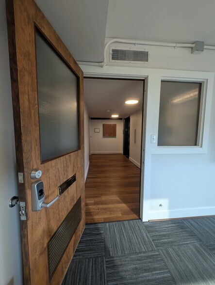More Photos Of 219 N Main St, Bryan Office For Lease