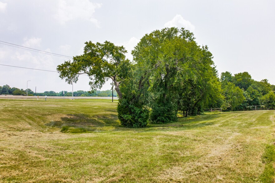 More Photos Of 5901 President George Bush Highway, Rowlett Land For Sale