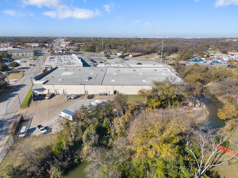 More Photos Of 5305 Midway Rd, Haltom City Distribution For Sale