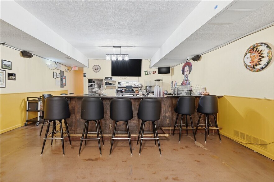 More Photos Of 405 Main St, Silver City Restaurant For Sale